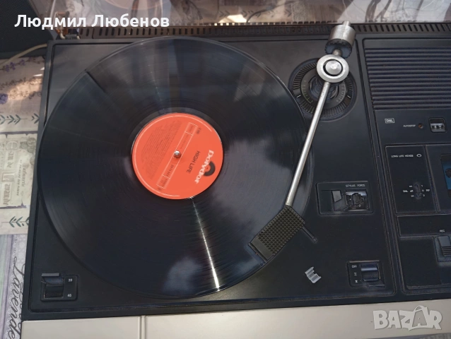 Ретро комбо Philips 984 Грамофон,радио,касетофон, снимка 5 - Грамофони - 54976700