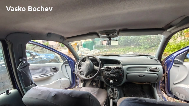 Renault Megan 1.6, снимка 7 - Автомобили и джипове - 54901281
