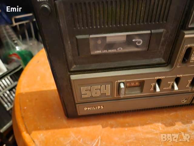 Продавам касетофон радио на Philips , снимка 3 - Радиокасетофони, транзистори - 54057763