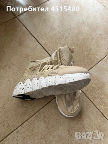 Маратонки, снимка 3 - Дамски ежедневни обувки - 54156808