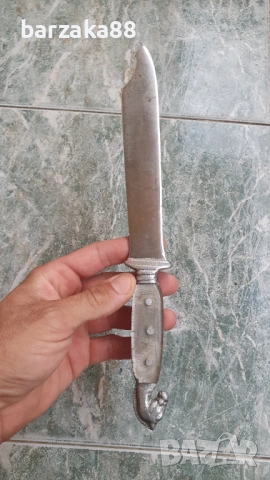 Стар нож с Конска глава