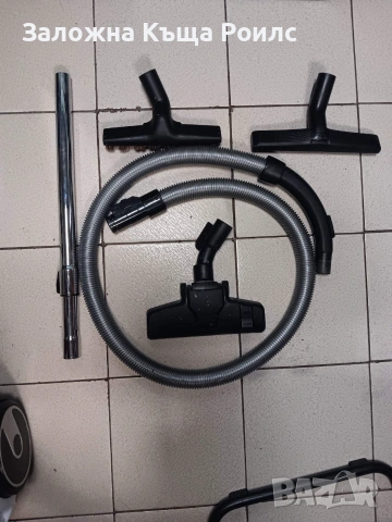 Прахосмукачка Bosch BGS05A222 Cleann'n Series 2 с 3 приставки, снимка 5 - Прахосмукачки - 54974207