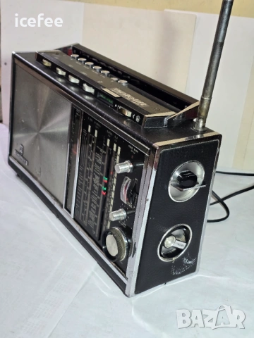 Grundig Satellit 6001 радиоприемник, снимка 6 - Радиокасетофони, транзистори - 54396451