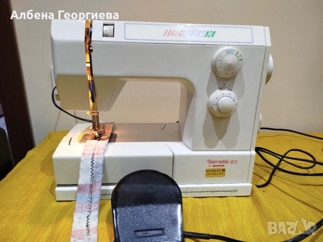 Шевна машина BERNETTE 812, снимка 2 - Шевни машини - 54062738