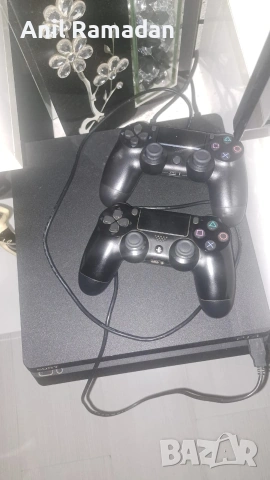Продавам Плейстейшън 4 с 6 бр Игри, снимка 2 - Игри за PlayStation - 54673043