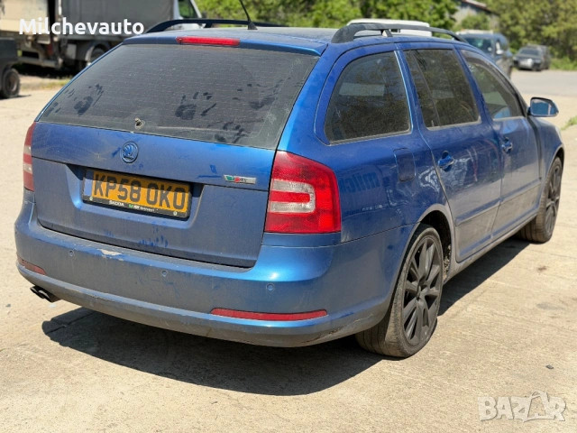 Шкода Октавия 2 врс на части / Skoda Octavia 2 VRs , снимка 3 - Автомобили и джипове - 54457877