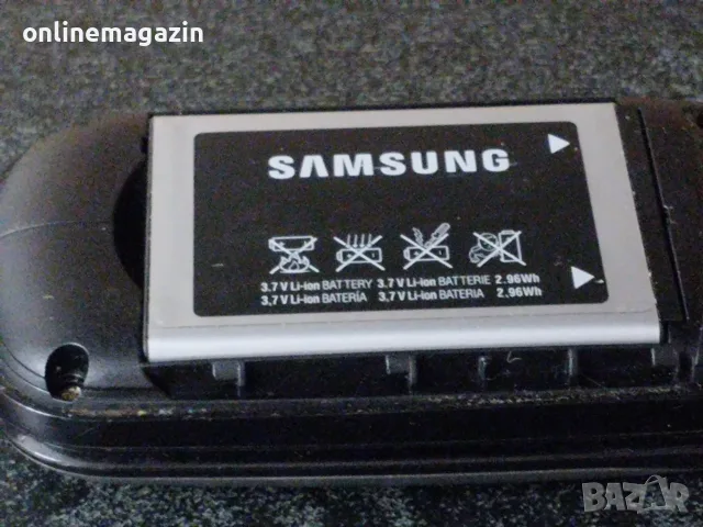 Сгъвам телефон Samsung GT-E1150i със зарядно, снимка 6 - Samsung - 55451282