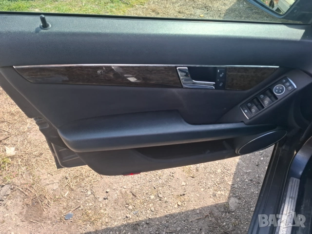 Mercedes-Benz C 220 2.2-170к.с.Face, снимка 10 - Автомобили и джипове - 54003880