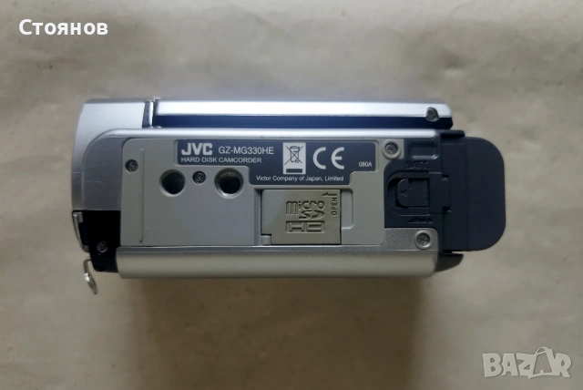 Японска дигитална хибридна видео камера JVC GZ-MG330 (30 GB HDD + SD), снимка 7 - Камери - 54928848