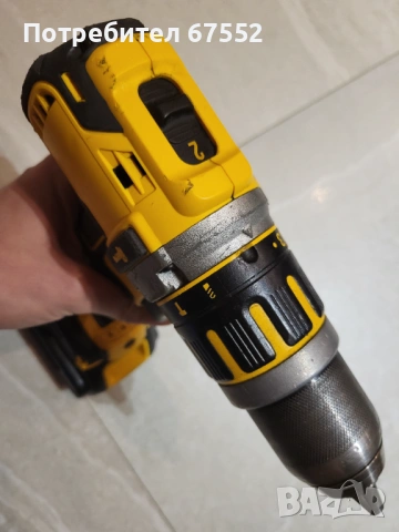 Безчетков винтоверт DeWalt DCD796. Оригинален, само тяло с батерия, 55€ (без коментар), снимка 3 - Винтоверти - 54699521
