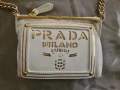 PRADA оригинална малка чантичка, снимка 4