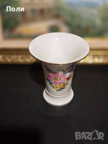 Порцеланова ваза с цветя, Meissen, 1950г., снимка 4 - Антикварни и старинни предмети - 54653901