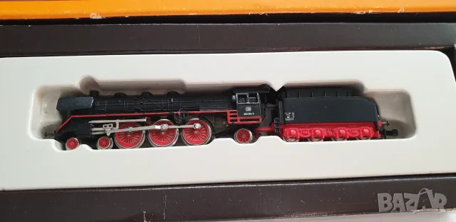 Z Marklin 8885 4-6-2 DB BR 003 160-9 Locomotive, снимка 4 - Колекции - 55678617