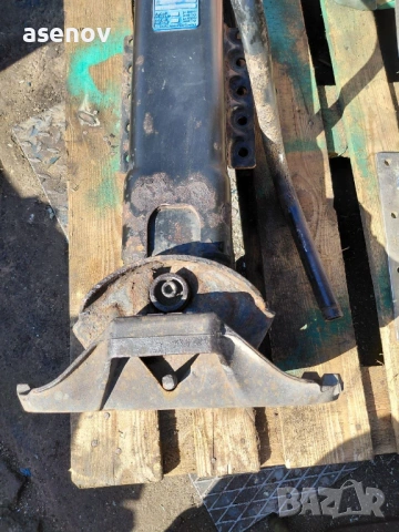 стабилизатор- крик, снимка 2 - Други машини и части - 54337755