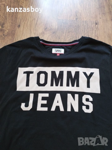 Tommy Hilfiger - страхотна мъжка тениска L , снимка 2 - Тениски - 55212130