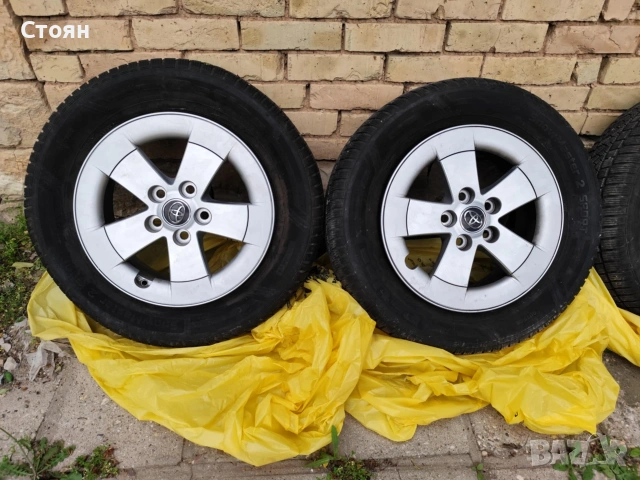 Джанти 5х114.3х16 с зимни гуми Petlas 215/65/16Дот 23 за Тойота