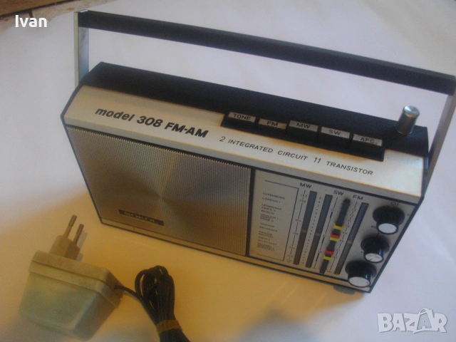 СЪВЕТСКИ РУСКИ РАДИОПРИЕМНИК ОТ 70-те ГОДИНИ SOKOL 308 FM-AM КОЛЕКЦИОНЕРСКИ В ОТЛИЧНО СЪСТОЯНИЕ