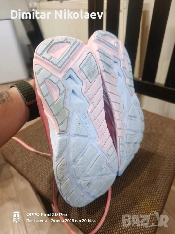 Hoka Arahi 4 , снимка 5 - Дамски ежедневни обувки - 55038167