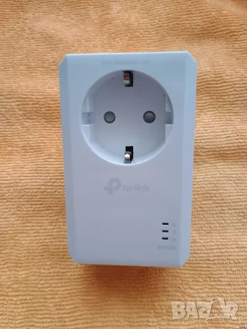 Мрежови адаптер TP-Link AV1000 (модел TL-PA7017P)