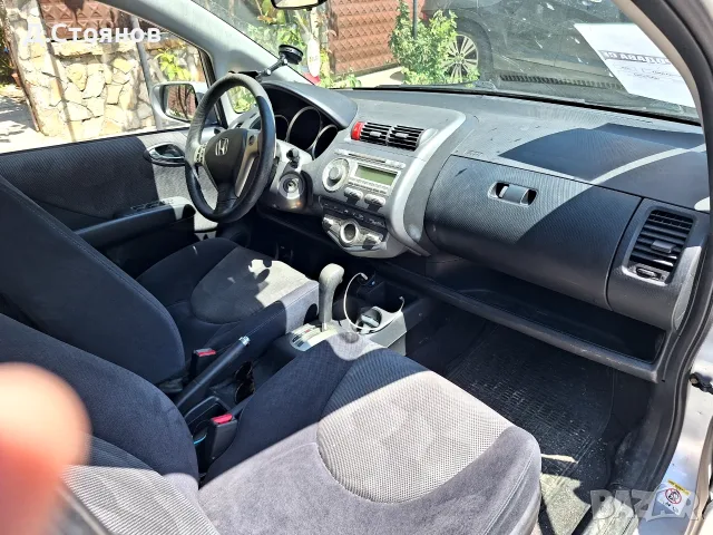HONDA JAZZ 1.4 автоматик, снимка 9 - Автомобили и джипове - 55492472