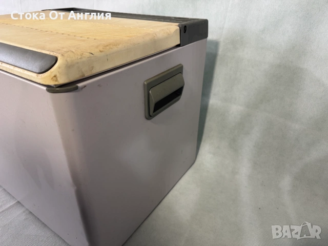 Хладилник / ракла / ток- Electrolux 12V-220V / ГАЗ / 33L, снимка 4 - Хладилници - 54774913