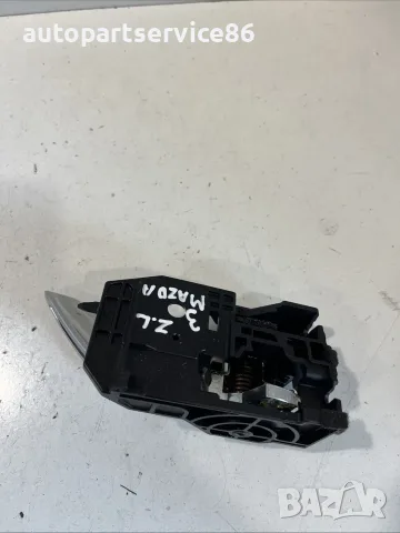 Вътрешна дръжка на задна лява врата за Mazda 3 2.2D (2015) T8315 OEM, снимка 2 - Части - 55568465
