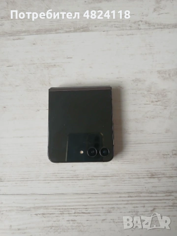 Продавам телефон Galaxy Z Flip5, снимка 4 - Samsung - 54498433