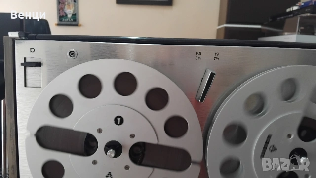 Grundig TK 248 с вграден усилвател и говорители, снимка 9 - Декове - 54203111