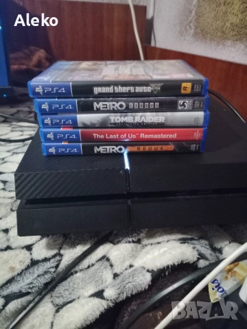 Продавам PlayStation 4 