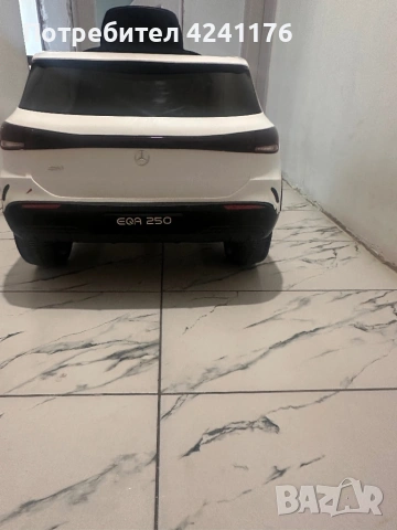 Детска кола Mercedes-Benz EQA250, снимка 2 - Детски велосипеди, триколки и коли - 54824138