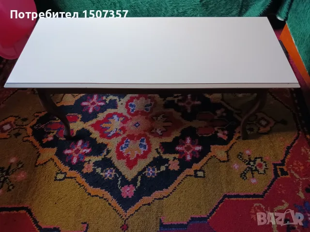 Ретро холна маса с извити дървени крака, снимка 2 - Маси - 55647128