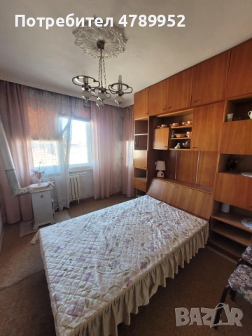 Продава се вторият етаж от къща в гр. Омуртаг на ул. „Панайот Хитов“ 6, с РЗП 250 кв.м. до центъра, снимка 9 - Етаж от къща - 54118481