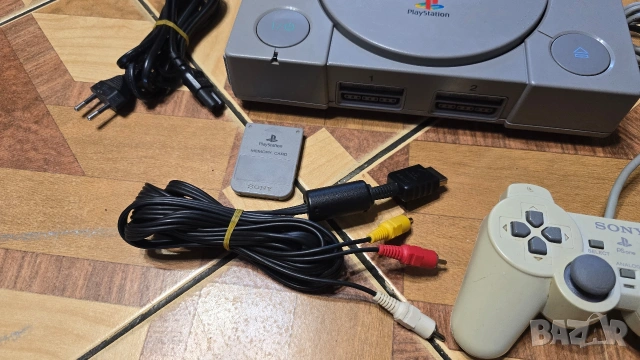 Sony PlayStation 1 SCPH-7502 като ново, хакнат пълен комплект, снимка 2 - PlayStation конзоли - 54134436