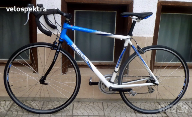 ДЕКАТЛОН Спорт ! Шосеен велосипед ! Шимано Сора 3х8 ! ТОП !