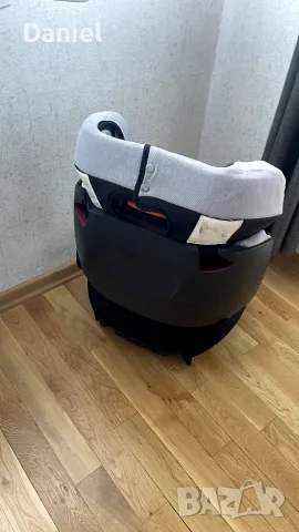 столче за кола Cybex Solution X Fix цвят Grey Rabbit, снимка 3 - Столчета за кола и колело - 55511093