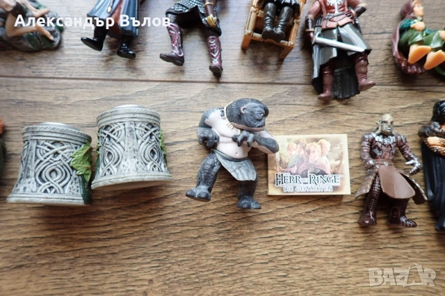 Голям Лот фигурки Властелинът на пръстените Lord of the Rings от Киндер Kinder, снимка 9 - Колекции - 54988783