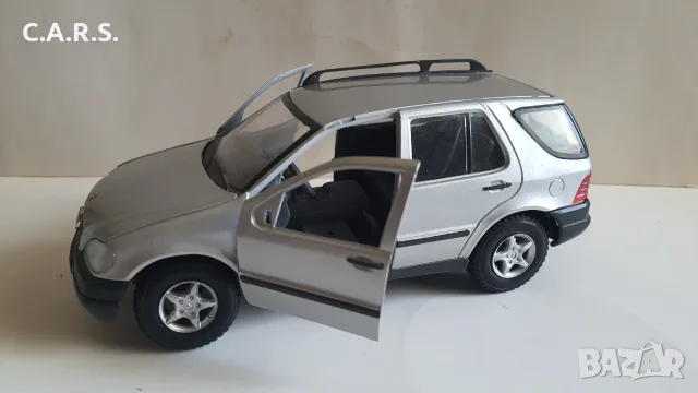 Mercedes-Benz ML 320 Maisto - Мащаб 1:24, снимка 10 - Колекции - 55422373