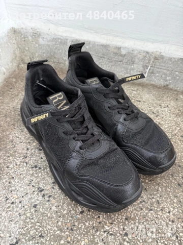 Оригинални EA7 Emporio Armani Infinity / Triple black + Gold, снимка 1 - Маратонки - 54701152