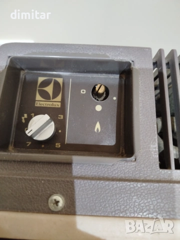Къмпинг хладилник ELECTORLUX 12 V /220 V/ GAZ , снимка 3 - Хладилни чанти - 54685834