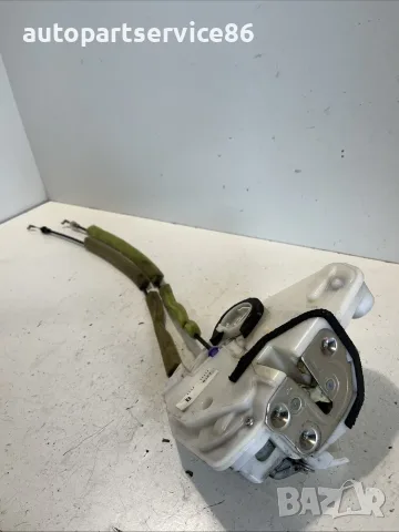Механизъм за брава/актуатор на предна дясна врата за Mazda 3 2.2D (2015) K70Q OEM