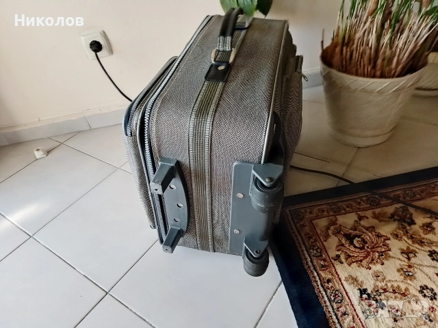 Куфар  "олекотен 3кг" 2бр колелца 60/38/20см  "15€"нов!+Доставка!, снимка 2 - Куфари - 55243827