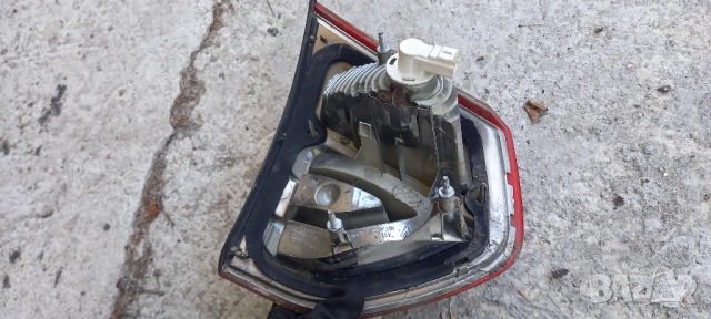 Вътрешен десен стоп Citroen C4 Picasso, снимка 2 - Части - 54249400