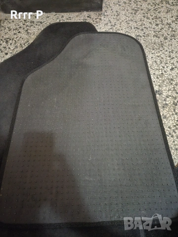 Мокетени стелки за VW Golf 4, снимка 3 - Аксесоари и консумативи - 54319306
