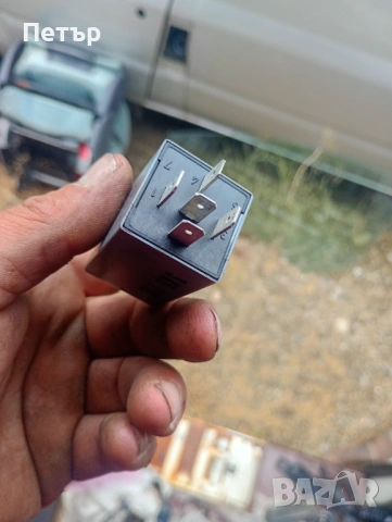 Реле Форд 88AG-18C641-AA, снимка 3 - Части - 54585530