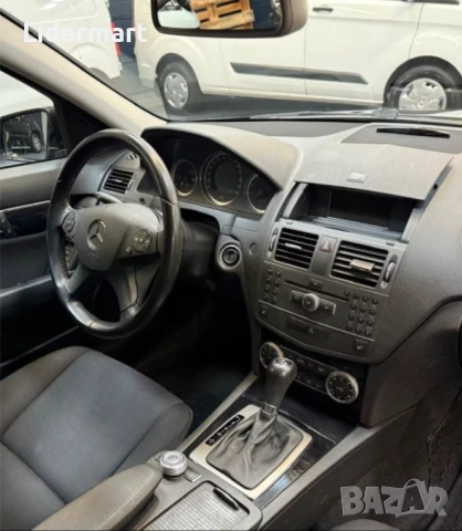 Мерцедес С 180 - ТОП СЪСТОЯНИЕ !, снимка 11 - Автомобили и джипове - 54642233