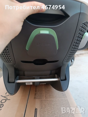 Cybex Cloud i-Size Plus (40-87 см) Чисто Нов + Адаптери за количка , снимка 6 - Столчета за кола и колело - 54737329
