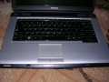 Лаптоп Toshiba Сателит със зарядно и батерия, снимка 3