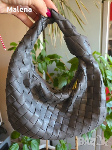 Bottega Veneta Jodie естествена кожа, снимка 2 - Чанти - 53973524