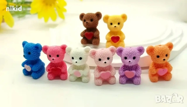 малко мече с дупка пластмасова PVC фигурка играчка украса за торта декор и игра