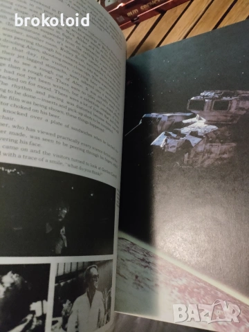 Book of Alien от Пол Сканлън (Paul Scanlon) и Майкъл Грос (Michael Gross), снимка 5 - Други - 54599558